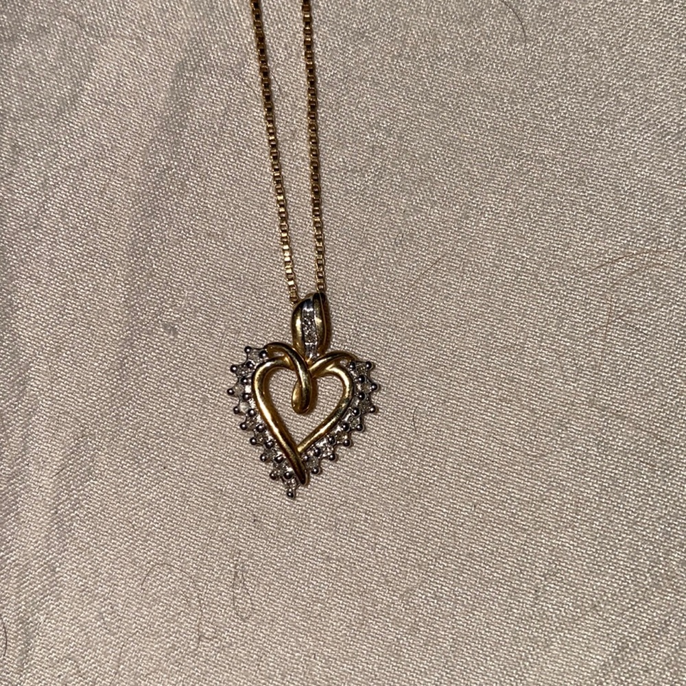 Diamond heart necklace